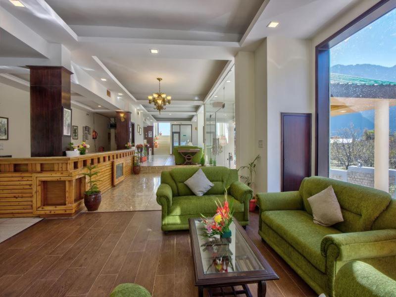 The Katoch Grand Resort Manāli エクステリア 写真