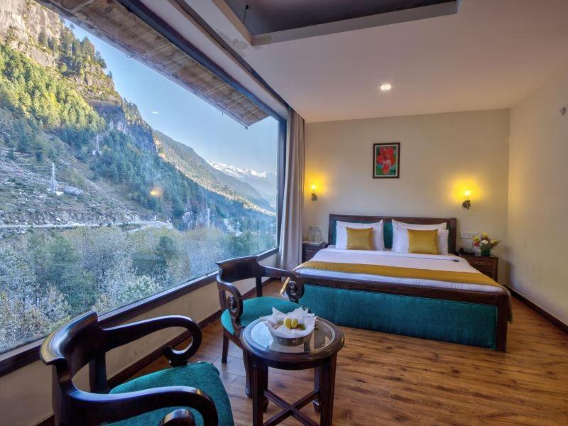 The Katoch Grand Resort Manāli エクステリア 写真