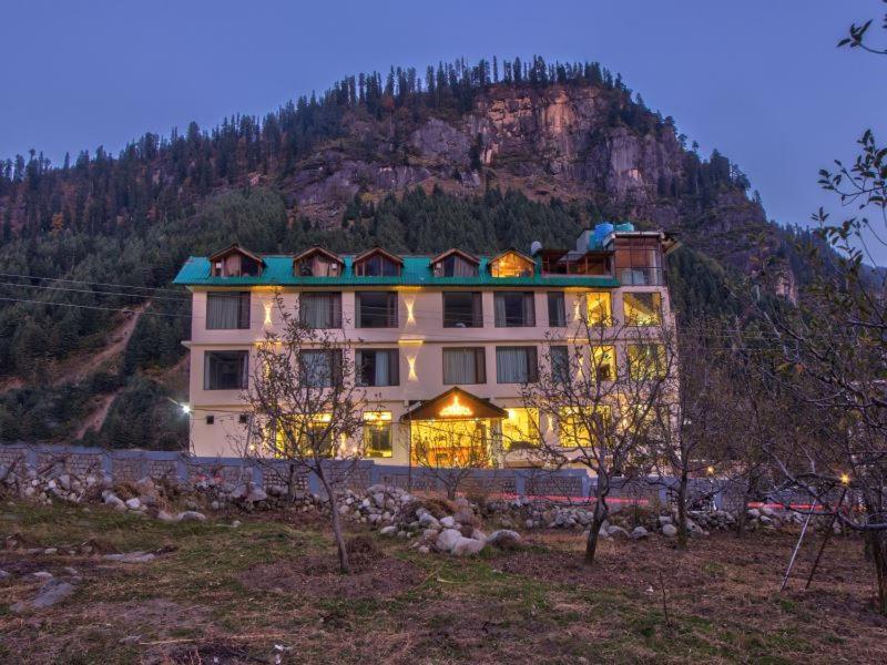 The Katoch Grand Resort Manāli エクステリア 写真
